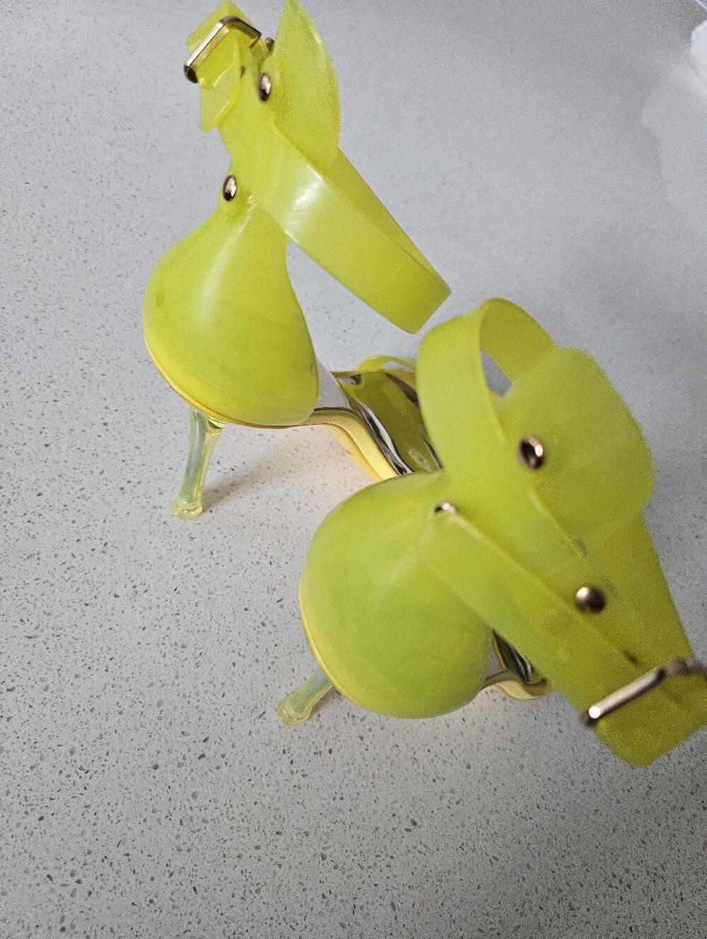 Yellow Heels - Picture 4 of 7